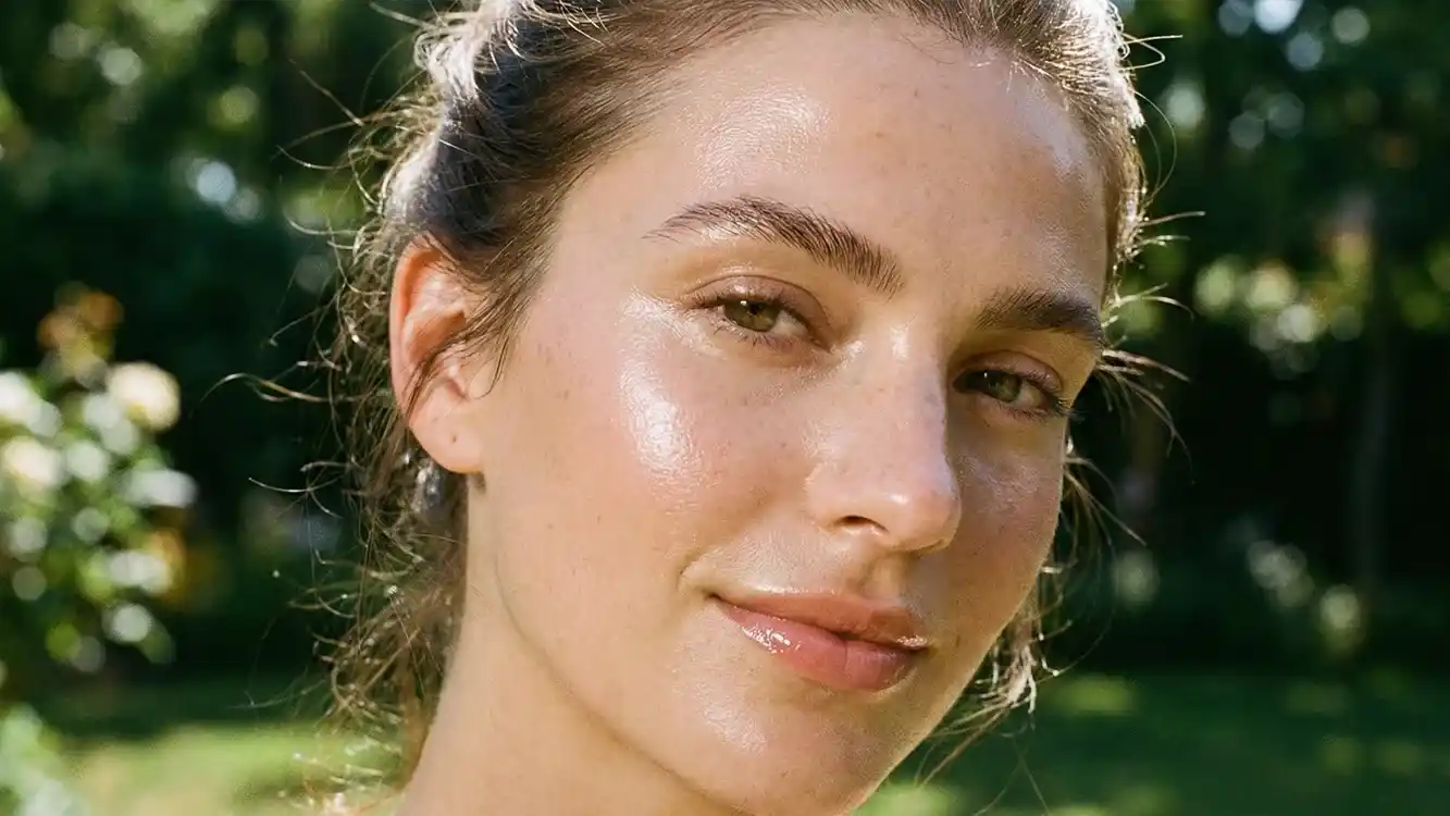 trai nghiem dewy skin chi voi mot lop chong nang moi sang 1